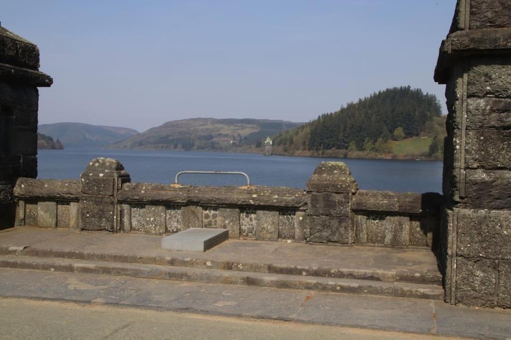 Garn Lodge Нютаун Екстериор снимка