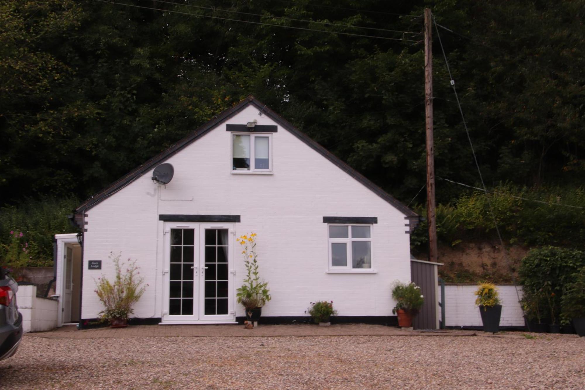 Garn Lodge Нютаун Екстериор снимка