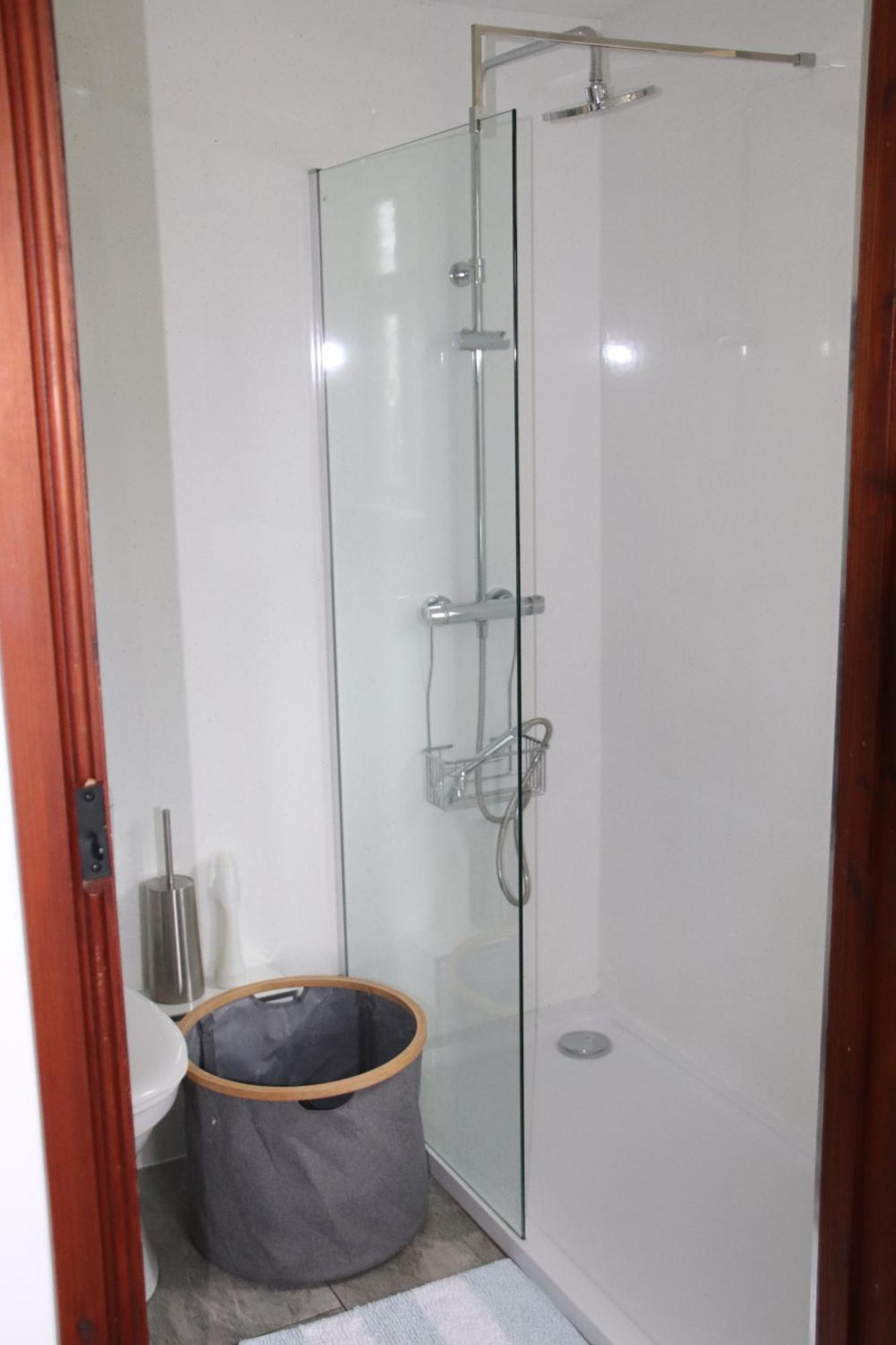 Garn Lodge Нютаун Екстериор снимка